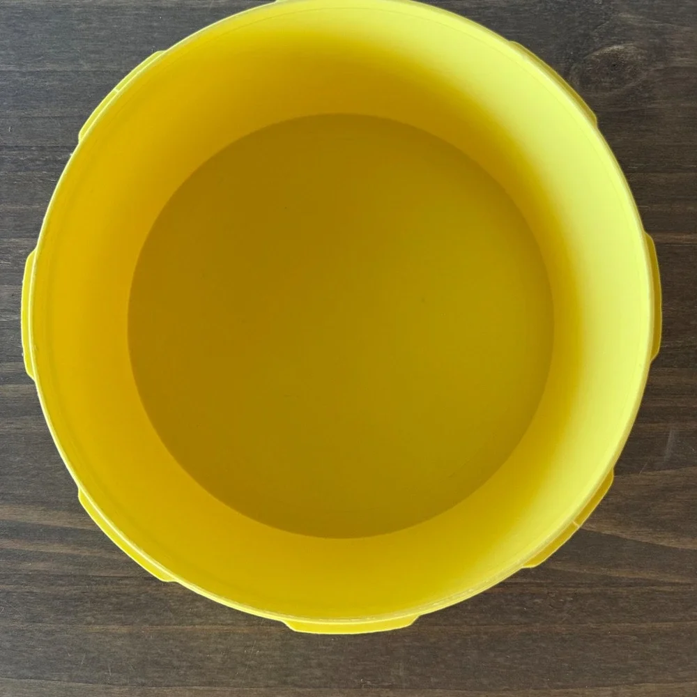 Vintage Tupperware Harvest Gold Stackable Canister Storage Container #1204-6